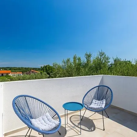 Casa Lando Pula